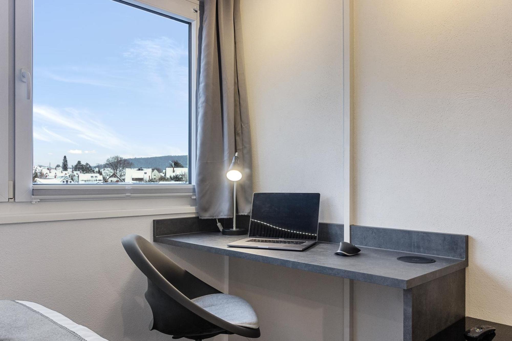 Appartement Fuer 1-2 - Wlan - Parkplatz - Homeoffice Kaiserslautern Extérieur photo